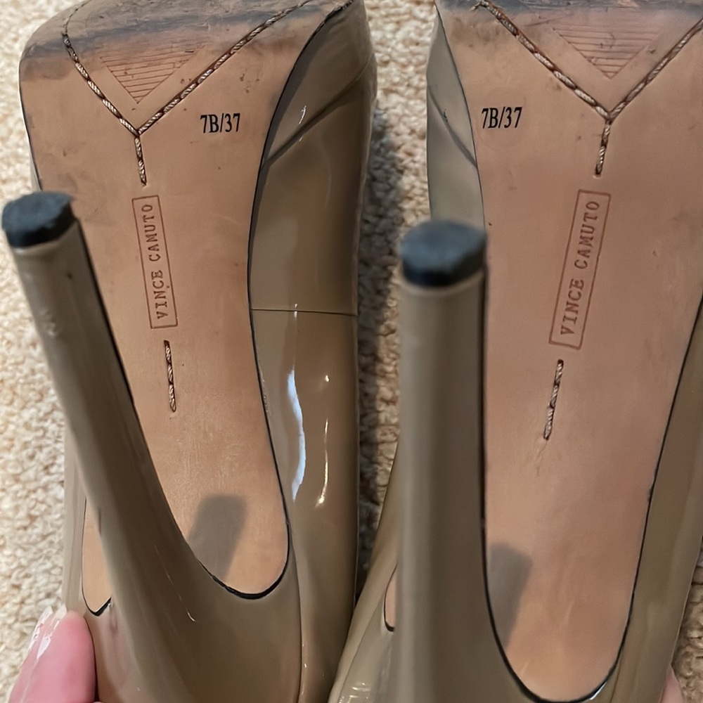 Vince Camuto shiny high heel pumps - Picture 7 of 13